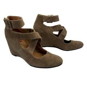 Halogen Tan Suede Crisscross Strappy Ankle Buckle Strap Booties Wedge Pumps 8.5M
